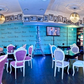 Tiffany Bar panorama